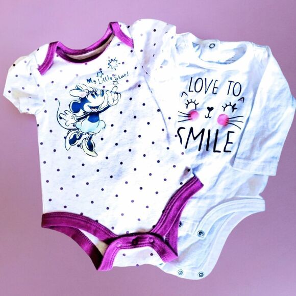 ONSIES/SLEEPERS 0-3 MONTHS BABY 26 various brands DISNEY/CARTERS/OLD NAVY CLEAN! - Picture 4 of 16